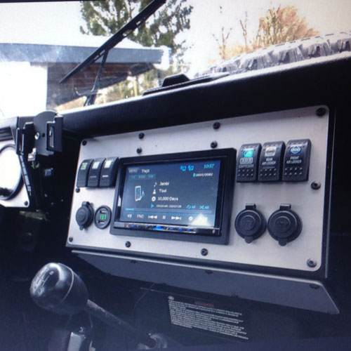 defender-s111-double-din-console-dash-3.